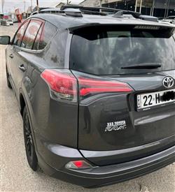 تۆیۆتا ڕاڤ 4